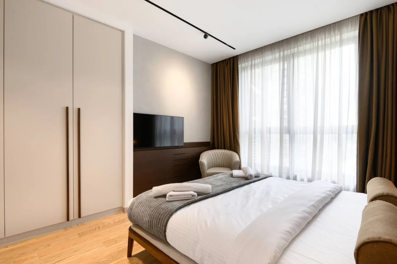Aurora 401 Apartment – photo 6
