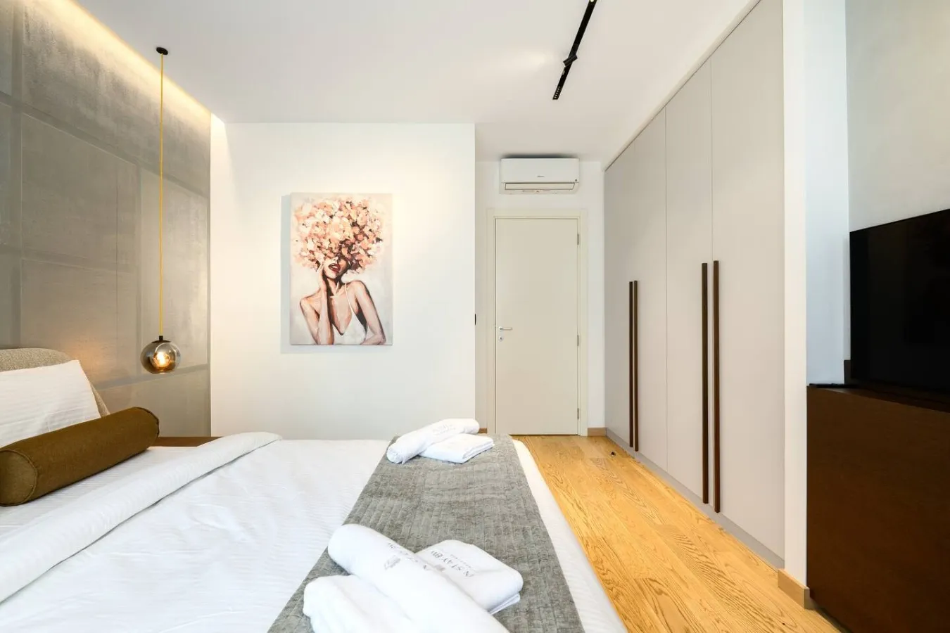 Aurora 401 Apartment – photo 8