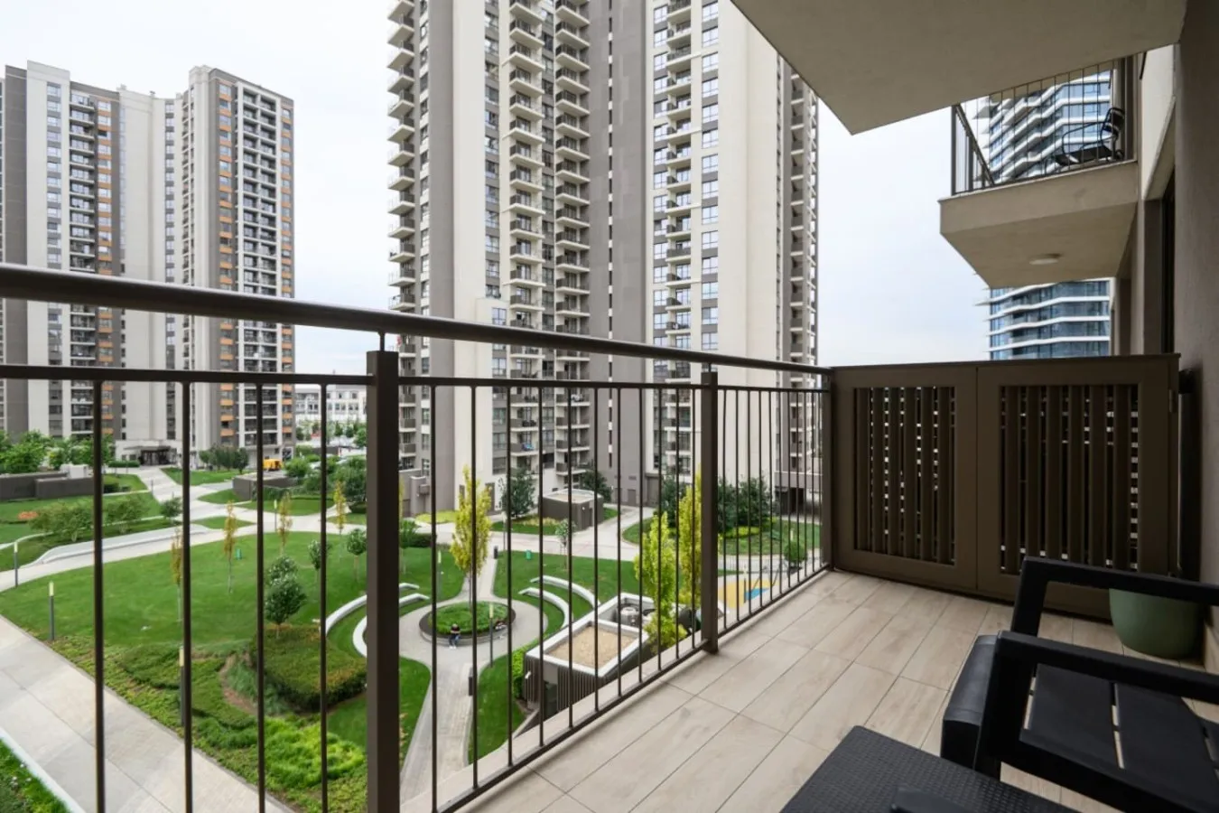 Aurora 401 Apartment – photo 13