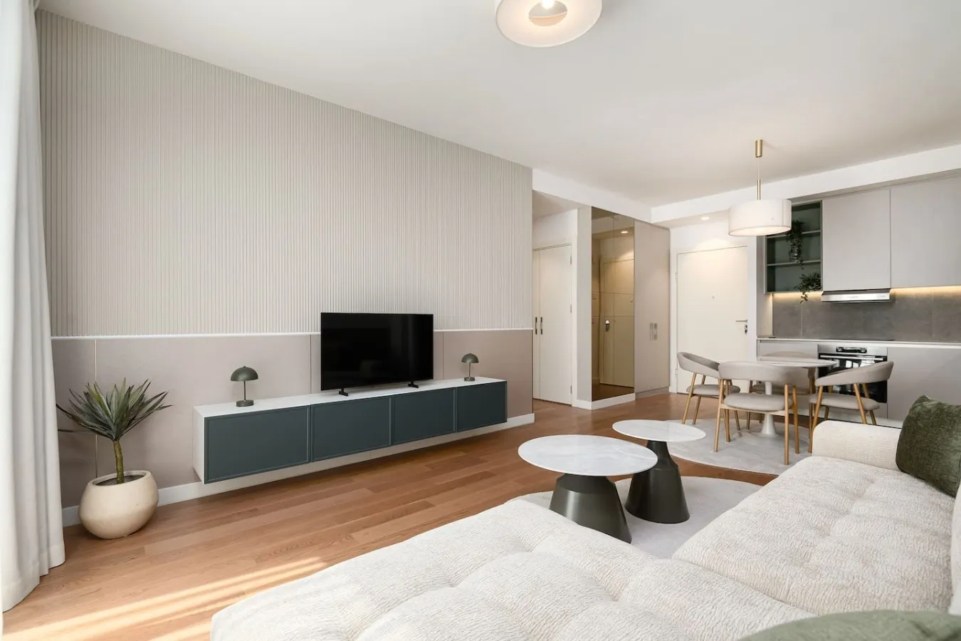 Quartet 1B 708 Apartment – photo 3