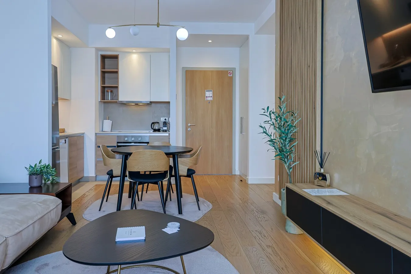 Verde 1104 Apartment – photo 8